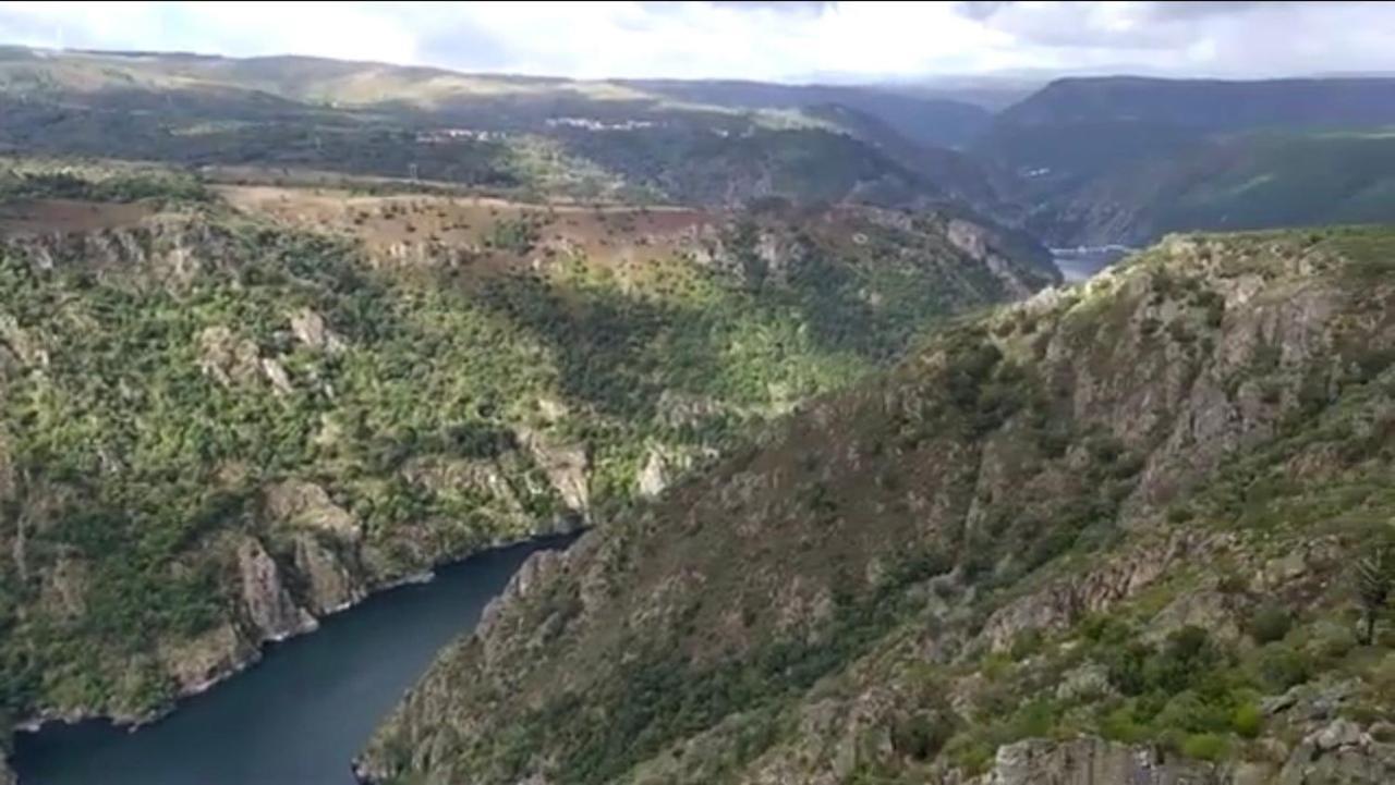 Casa Bolmente A Ver En La Ribeira Sacra. Villa Sober Kültér fotó